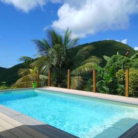 Kaytimoun Appartement spacieux vue mer et collines, hotel i Sainte-Luce