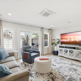 Spacious Capitol Rowhouse