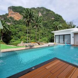 Red Cheek Mountain Villa, hotel sa Krabi