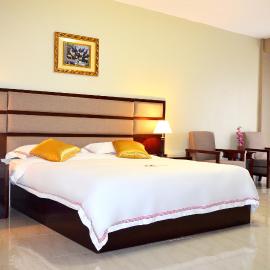 Hillside Plaza Hotel, hotel a Kampala