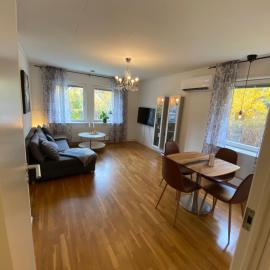 Private Villa Suite with Independent Entrance, hotel di Taby