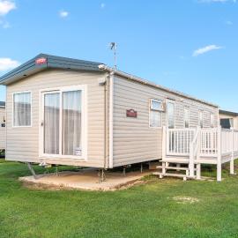 Beachside Bliss Family Retreat - Camber Sands Holiday Park, Hotel in Camber