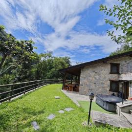 Baita Moschel, hotell i Ardesio