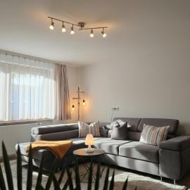 Rückzugsort mit Bergblick in Baiersbronn-Obertal - beheizter Wintergarten & kostenfreier Parkplatz - 70qm Ferienwohnung