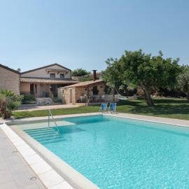 Casa Natia - IsulaTravel