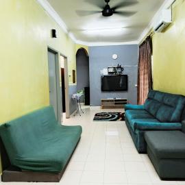 RIZQI HOMESTAY Sungai Siput with Wifi! Islamic Guest Only!, hotel in Kampong Rimba Panjang