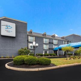 The Blu Hotel Blue Ash Cincinnati, an Ascend Collection Hotel โรงแรมในบลูแอช