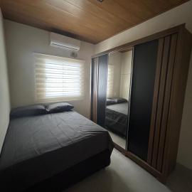 Espaço completo com garagem, estrutura e móveis novos!, hotel in Rondonópolis