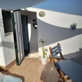 A Beautiful Townhouse with a roof top terrace, hotel en Rute