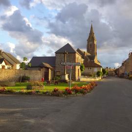 French Village Living, hotel a Saint-Fraimbault-sur-Pisse