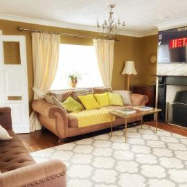Norfolk, 5 bedrooms, paddock views Fast Wifi