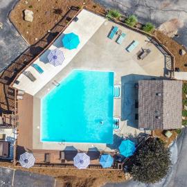Silver Lake Hideaway - Chic 2 BDR Dog Friendly