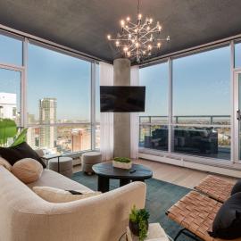2 Storey Penthouse Panoramic Views Parking Stampede, hotel a Calgary