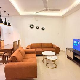 Pearl Breeze Apartments: Mount Lavinia şehrinde bir otel