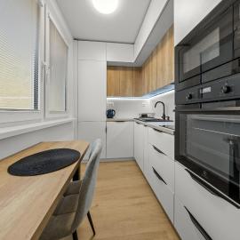 Stylish New Apartment with Parking Place, hotell Bratislavas