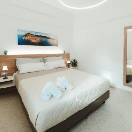 Verga 16 Deluxe Cefalù Apartments, khách sạn ở Cefalù