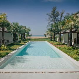 Luxury Beachfront Villa with Staff