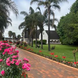 Madeley House Unit 4 near Oliver Tambo Airport, hotel a Boksburg