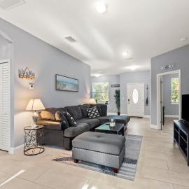 The Blue Oasis, a beach-themed Florida getaway, hotel i Tampa
