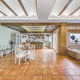 Alanacasarural, Hotel in Mondéjar