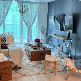 Luxury Miami Skyline Retreat - 2BR with Panoramic Views & Balconies