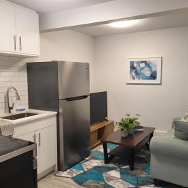 Comfortable Two Bed Basement With Free WiFi, Laundry and Private Entry، فندق في ريجينا