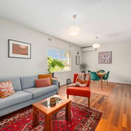 Tuart Treetop Escape - Vibrant Stay near South Beach, ξενοδοχείο σε South Fremantle