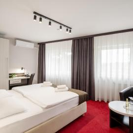 Hotel Olimp, hotel em Prudnik