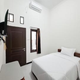Surya Living RedPartner near Suncity Mall Madiun