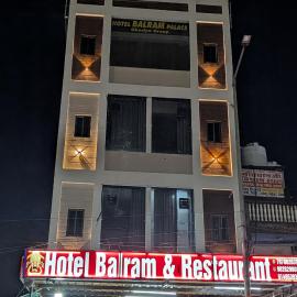 Hotel Balram Palace Khatu Shyam, hotel i Rīngas