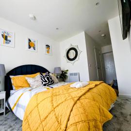YSquared studio, hotel u gradu Falkirk