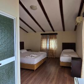 Kaya by Keshtjella, hotel a Durrës