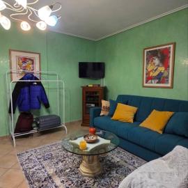 Ari's apartment
