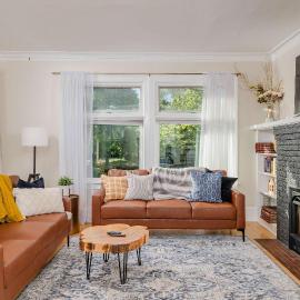 Family Downtown Mansion - Sleeps 13