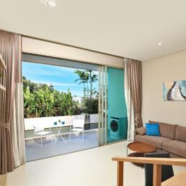 Spacious studio with access to the pool in Karon Hill condo