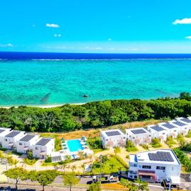 Seaside Village 13(シーサイドヴィレッジ・サーティーン) โรงแรมในเกาะอิชิงากิ