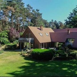 Silk and Stone Manor, hotell i Grez-Doiceau