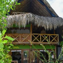 Pirita Beach House، فندق في Santa Ana