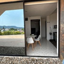 Suite La Lomita #3 Climatizada, hotel u gradu Tukstla Gutjerez