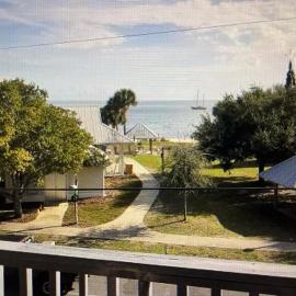 Lazy Shell Condo 325, hotel in Cedar Key