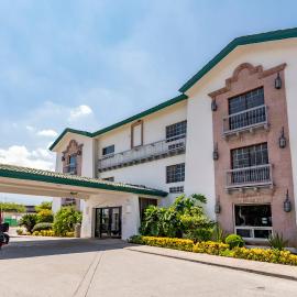 Quinta Dorada Hotel & Suites, hotel en Saltillo