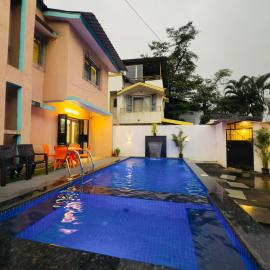 Golden Maple Villa