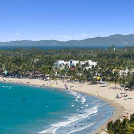 Stay at Ultravioleta Cabarete Beachfront Apartments by EvoKey、キャバレテのホテル