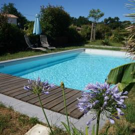 Maison de vacances avec piscine idéalement située