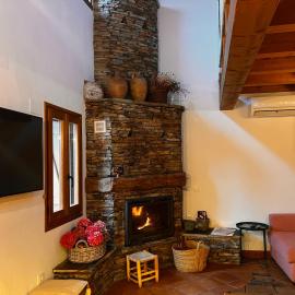Refugios Del Valle Negro, Hotel in Campillo de Ranas