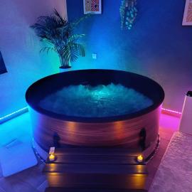 Cocon romantique avec Jacuzzi privatif proche Sarlat