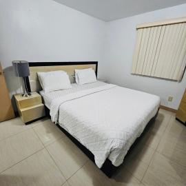 Peaceful 1 bedroom, 1 bathroom at Joe's Place