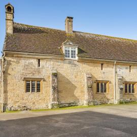 The Manor Stables - Uk48247