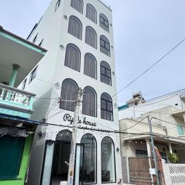 Ripple house, Hotel in Ấp Thiện Sơn