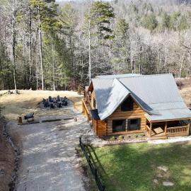 Karaoke Hot Tub 1GB WiFi - The Rock House - LUX